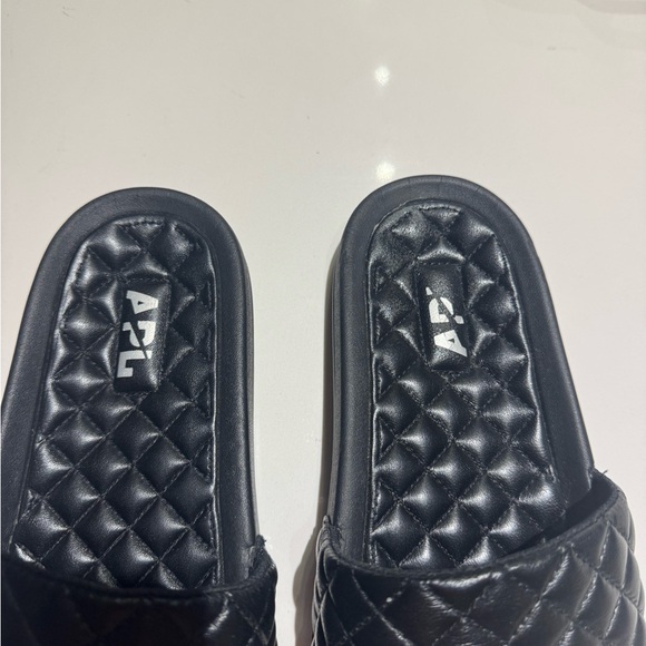 APL Lusso Slides - Picture 3 of 5